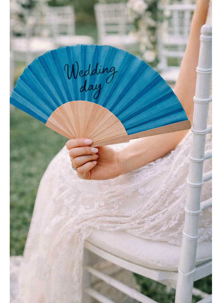 Eventail bois et tissus personnalisé pour un mariage
